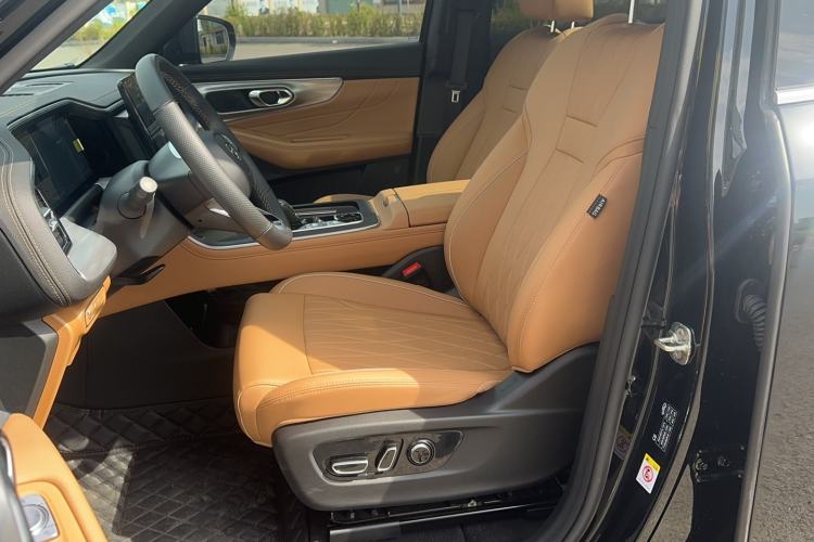 Used GAC Trumpchi GS8 2025 Linghang Series 2.0 TGDI Two-Wheel-Drive Luxury Edition 5 Seats Left Front Seat