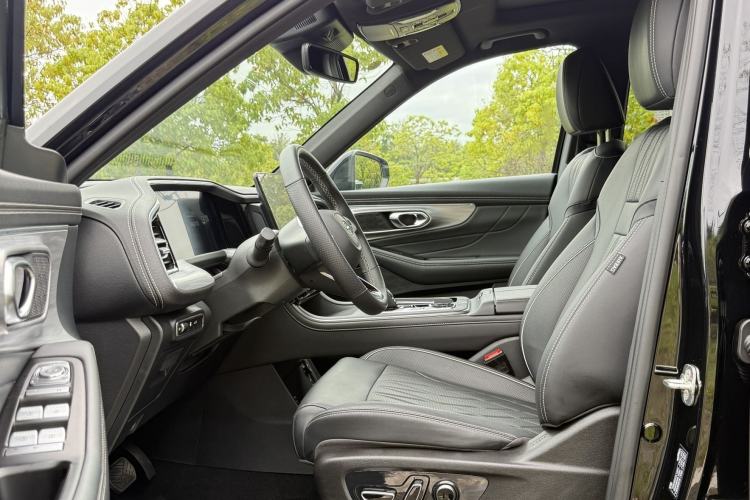 Used GAC Trumpchi GS8 2025 Linghang Series 2.0 TGDI Two-Wheel-Drive Luxury Edition 5 Seats Left Front Seat
