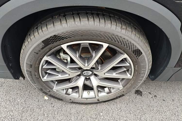 Used GAC Trumpchi GS8 2025 Linghang Series 2.0 TGDI Two-Wheel-Drive Luxury Edition 5 Seats Left Front Wheel Hub