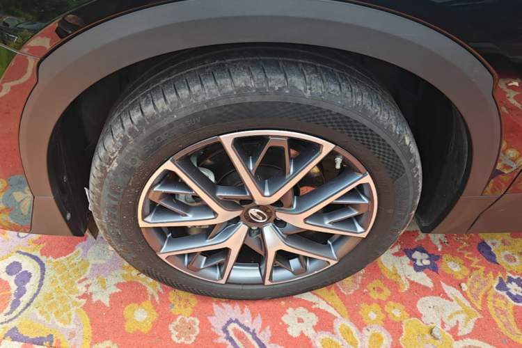 Used GAC Trumpchi GS8 2025 Linghang Series 2.0 TGDI Two-Wheel-Drive Luxury Edition 5 Seats Left Front Wheel Hub