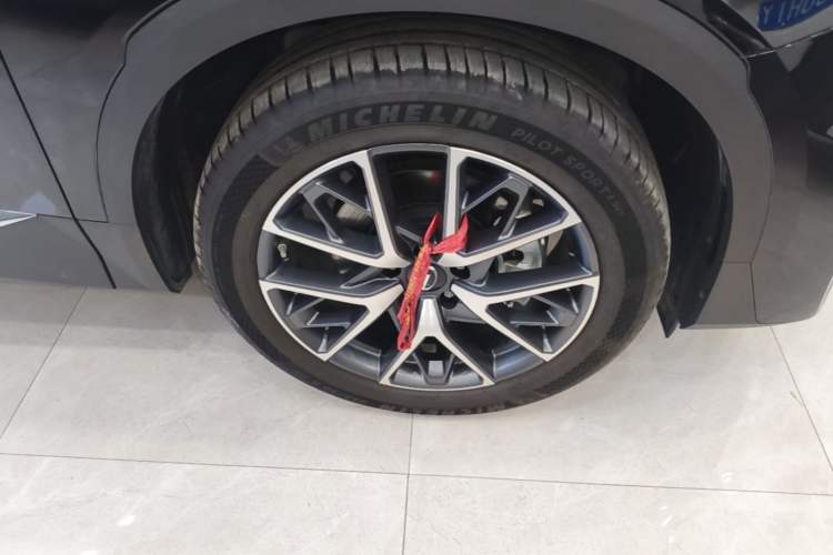 Used GAC Trumpchi GS8 2025 Linghang Series 2.0 TGDI Two-Wheel-Drive Luxury Edition 5 Seats Left Front Wheel Hub