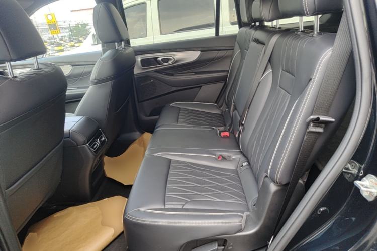 Used GAC Trumpchi GS8 2025 Linghang Series 2.0 TGDI Two-Wheel-Drive Luxury Edition 5 Seats Left Rear Seat