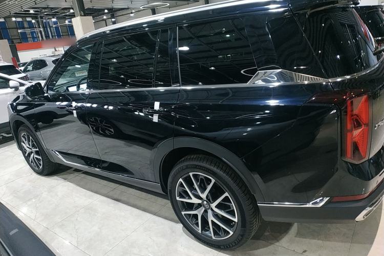 Used GAC Trumpchi GS8 2025 Linghang Series 2.0 TGDI Four-Wheel-Drive Luxury Edition 5 Seats Left Side