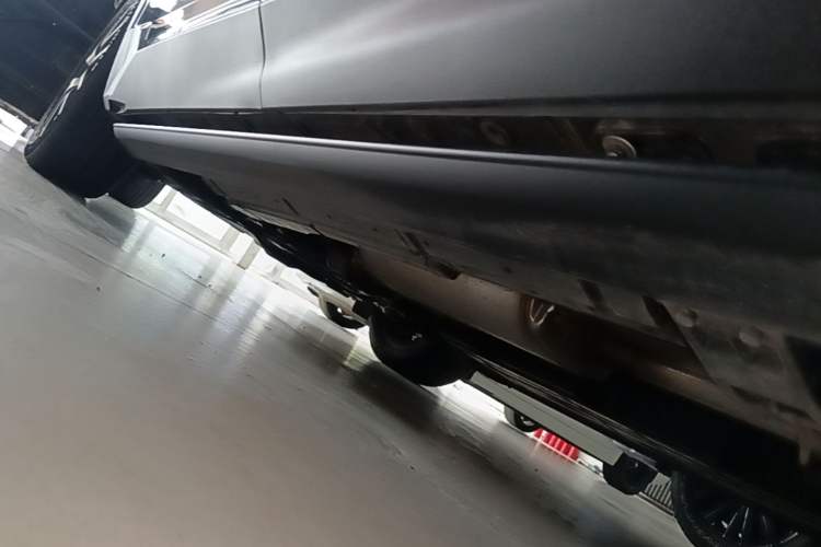 Used GAC Trumpchi GS8 2025 Linghang Series 2.0 TGDI Two-Wheel-Drive Luxury Edition 5 Seats Left Side Sill