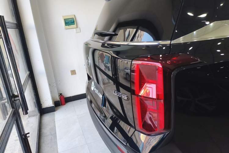 Used GAC Trumpchi GS8 2025 Linghang Series 2.0 TGDI Two-Wheel-Drive Luxury Edition 5 Seats Rear