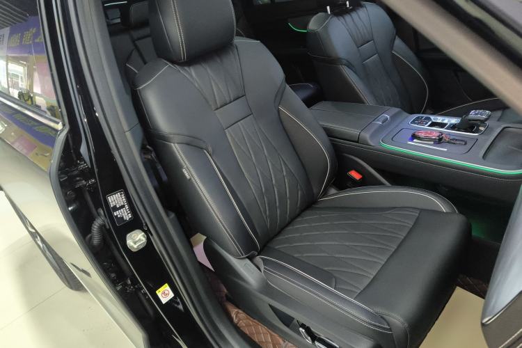 Used GAC Trumpchi GS8 2025 Linghang Series 2.0 TGDI Two-Wheel-Drive Luxury Edition 5 Seats Right Front Seat