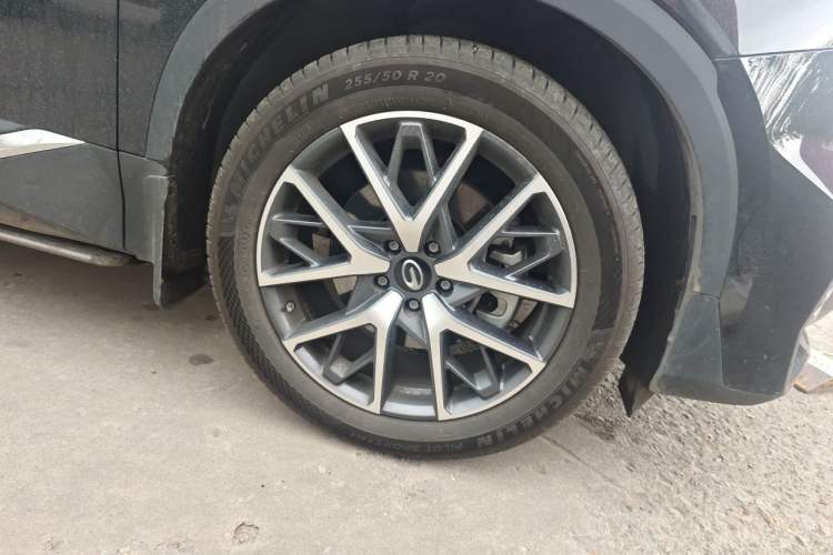 Used GAC Trumpchi GS8 2025 Linghang Series 2.0 TGDI Two-Wheel-Drive Luxury Edition 5 Seats Right Front Wheel Hub