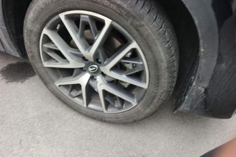 Used GAC Trumpchi GS8 2025 Linghang Series 2.0 TGDI Two-Wheel-Drive Luxury Edition 5 Seats Right Front Wheel Hub