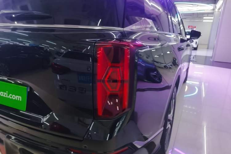 Used GAC Trumpchi GS8 2025 Linghang Series 2.0 TGDI Two-Wheel-Drive Luxury Edition 5 Seats Right Rear Taillight