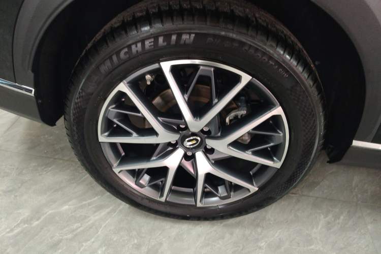 Used GAC Trumpchi GS8 2025 Linghang Series 2.0 TGDI Two-Wheel-Drive Luxury Edition 5 Seats Right Rear Wheel Hub