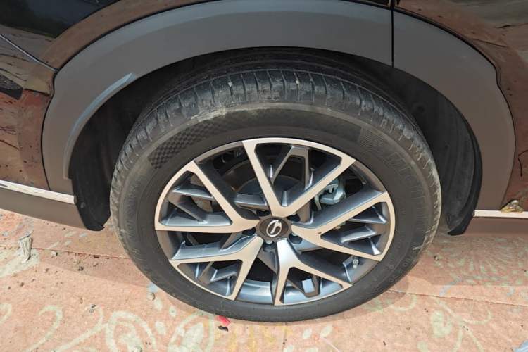Used GAC Trumpchi GS8 2025 Linghang Series 2.0 TGDI Two-Wheel-Drive Luxury Edition 5 Seats Right Rear Wheel Hub