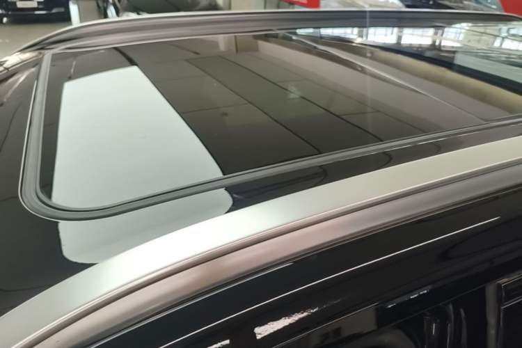 Used GAC Trumpchi GS8 2025 Linghang Series 2.0 TGDI Two-Wheel-Drive Luxury Edition 5 Seats Roof