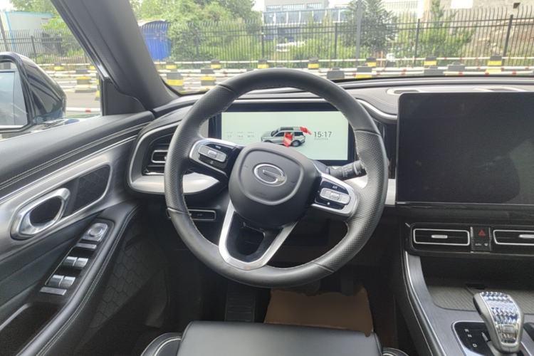 Used GAC Trumpchi GS8 2025 Linghang Series 2.0 TGDI Two-Wheel-Drive Luxury Edition 5 Seats Steering Wheel