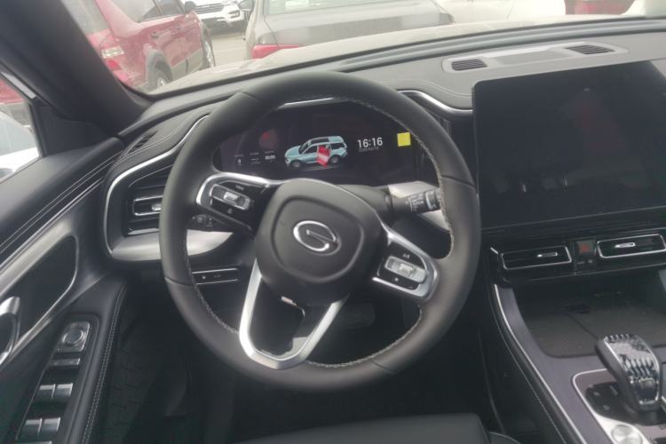 Used GAC Trumpchi GS8 2025 Linghang Series 2.0 TGDI Two-Wheel-Drive Luxury Edition 5 Seats Steering Wheel