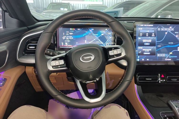 Used GAC Trumpchi GS8 2025 Linghang Series 2.0 TGDI Two-Wheel-Drive Luxury Edition 5 Seats Steering Wheel
