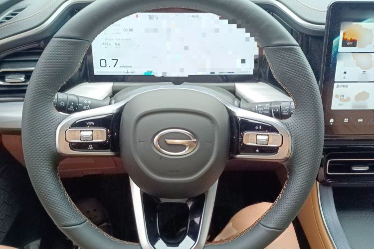Used GAC Trumpchi GS8 2025 Linghang Series 2.0 TGDI Two-Wheel-Drive Luxury Edition 5 Seats Steering Wheel