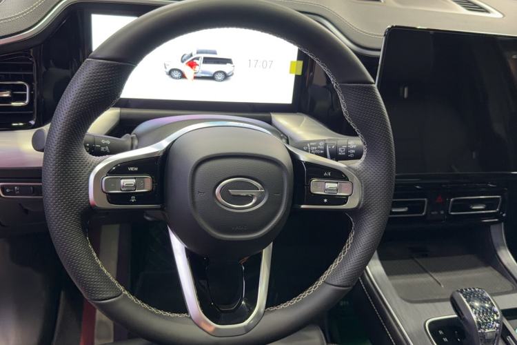 Used GAC Trumpchi GS8 2025 Linghang Series 2.0 TGDI Two-Wheel-Drive Luxury Edition 5 Seats Steering Wheel