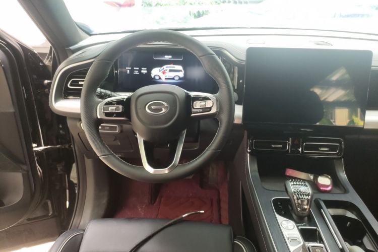 Used GAC Trumpchi GS8 2025 Linghang Series 2.0 TGDI Two-Wheel-Drive Luxury Edition 5 Seats Steering Wheel