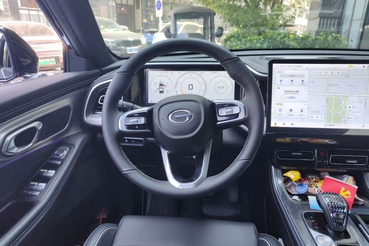 Used GAC Trumpchi GS8 2025 Linghang Series 2.0 TGDI Two-Wheel-Drive Luxury Edition 5 Seats Steering Wheel