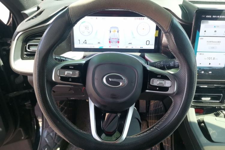 Used GAC Trumpchi GS8 2025 Linghang Series 2.0 TGDI Two-Wheel-Drive Luxury Edition 5 Seats Steering Wheel