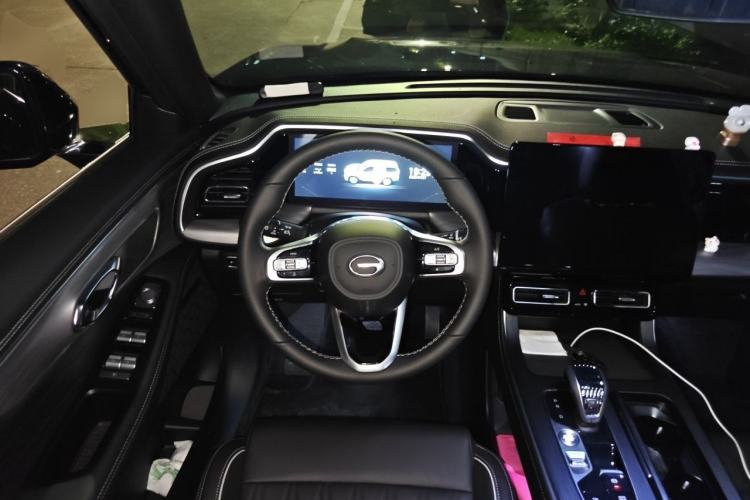 Used GAC Trumpchi GS8 2025 Linghang Series 2.0 TGDI Two-Wheel-Drive Luxury Edition 5 Seats Steering Wheel
