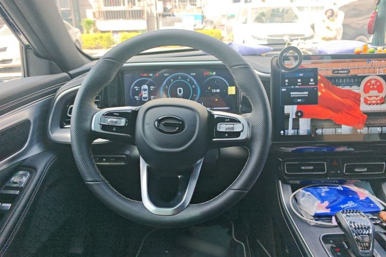 Used GAC Trumpchi GS8 2025 Linghang Series 2.0 TGDI Two-Wheel-Drive Luxury Edition 5 Seats Steering Wheel