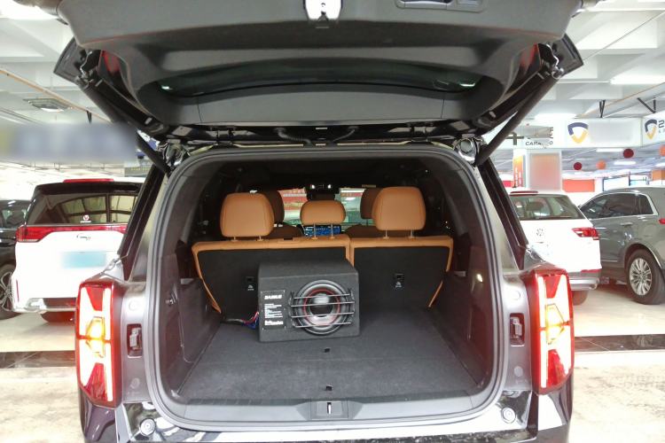 Used GAC Trumpchi GS8 2025 Linghang Series 2.0 TGDI Two-Wheel-Drive Luxury Edition 5 Seats Trunk