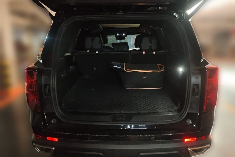 Used GAC Trumpchi GS8 2025 Linghang Series 2.0 TGDI Two-Wheel-Drive Luxury Edition 5 Seats Trunk