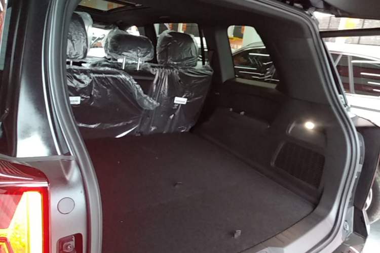Used GAC Trumpchi GS8 2025 Linghang Series 2.0 TGDI Two-Wheel-Drive Luxury Edition 5 Seats Trunk