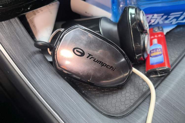Used GAC Trumpchi GS8 2025 Linghang Series 2.0 TGDI Two-Wheel-Drive Luxury Edition 5 Seats Vehicle Key