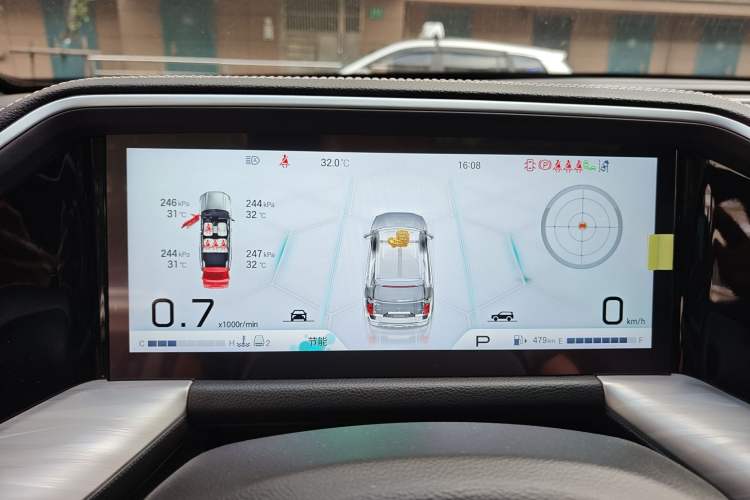 Used GAC Trumpchi GS8 2025 Linghang Series 2.0 TGDI Two-Wheel-Drive Luxury Edition 5 Seats Instrument Cluster
