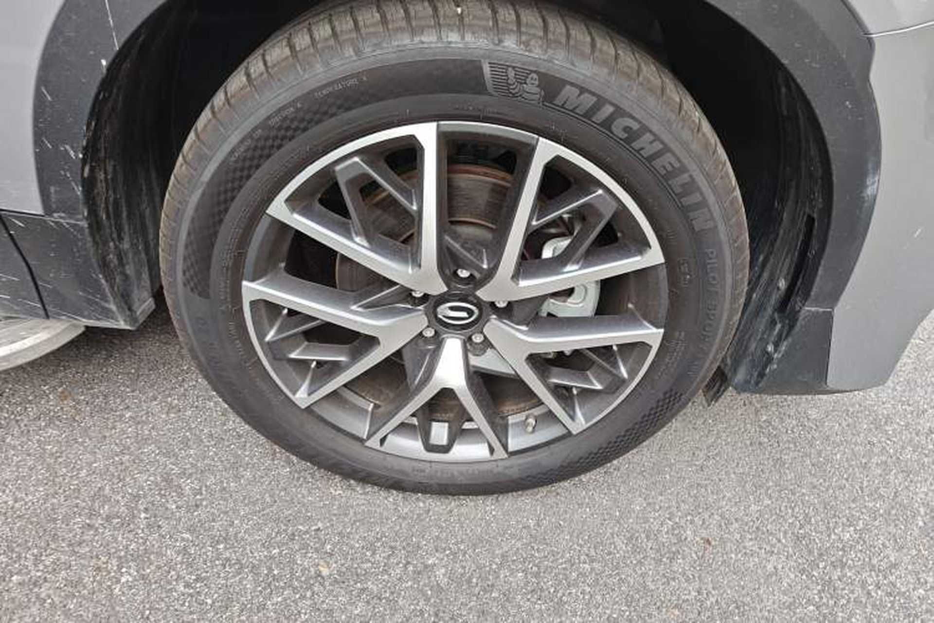 Used GAC Trumpchi GS8 2025 Linghang Series 2.0 TGDI Two-Wheel-Drive Luxury Edition 5 Seats Right Front Wheel Hub