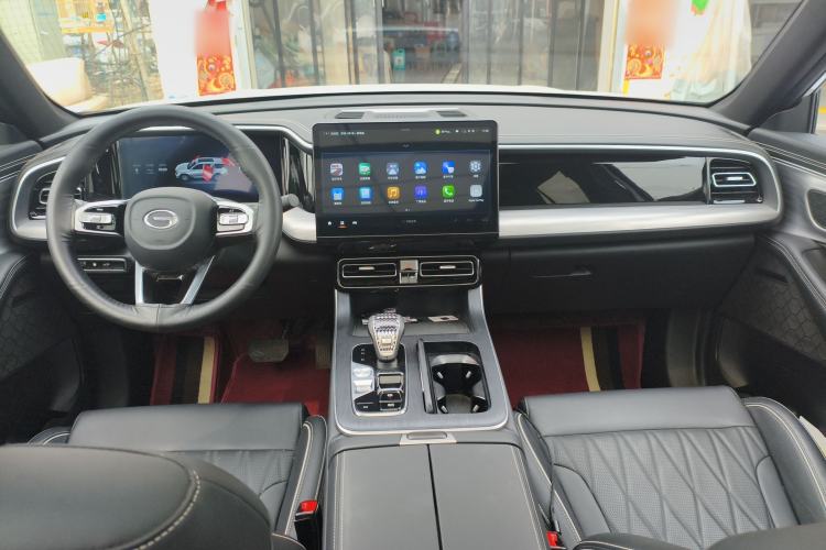 Used GAC Trumpchi GS8 2025 Linghang Series 2.0 TGDI Two-Wheel-Drive Luxury Edition 5 Seats Center Console