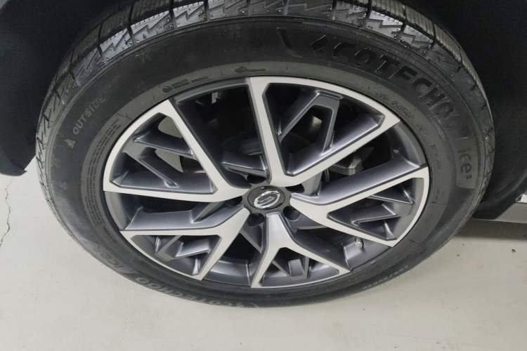 Used GAC Trumpchi GS8 2025 Linghang Series 2.0 TGDI Two-Wheel-Drive Luxury Edition 5 Seats Exterior 5