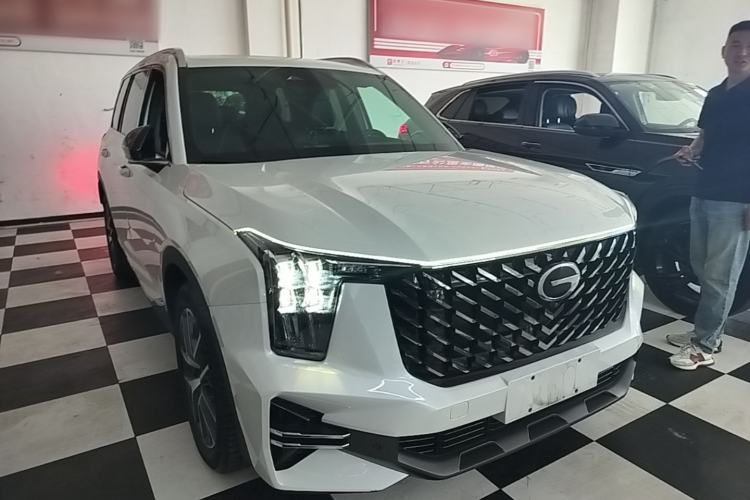 Used GAC Trumpchi GS8 2025 Linghang Series 2.0 TGDI Two-Wheel-Drive Luxury Edition 5 Seats Front Right 45 Deg