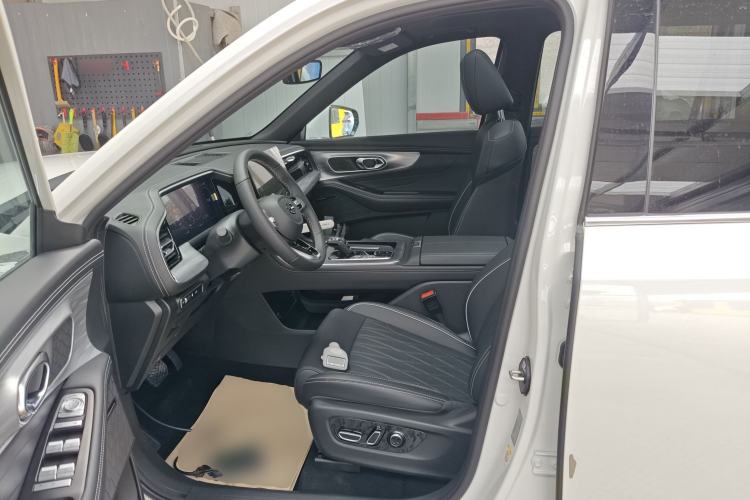 Used GAC Trumpchi GS8 2025 Linghang Series 2.0 TGDI Two-Wheel-Drive Luxury Edition 5 Seats Left Front Seat