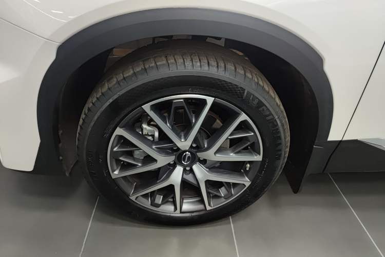Used GAC Trumpchi GS8 2025 Linghang Series 2.0 TGDI Two-Wheel-Drive Luxury Edition 5 Seats Left Front Wheel Hub