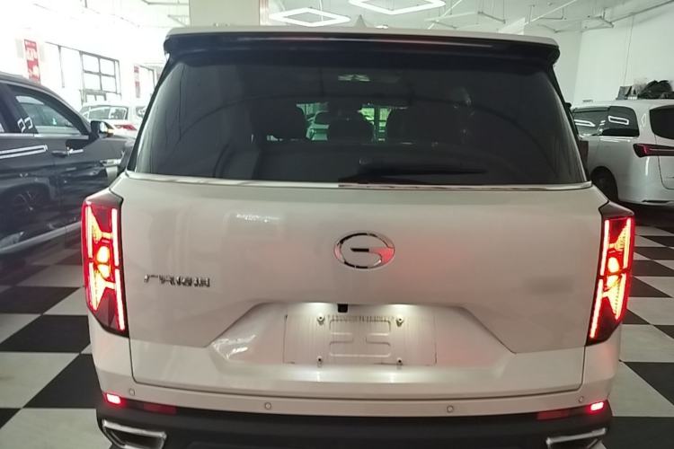 Used GAC Trumpchi GS8 2025 Linghang Series 2.0 TGDI Two-Wheel-Drive Luxury Edition 5 Seats Rear