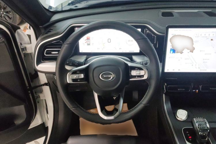 Used GAC Trumpchi GS8 2025 Linghang Series 2.0 TGDI Two-Wheel-Drive Luxury Edition 5 Seats Steering Wheel