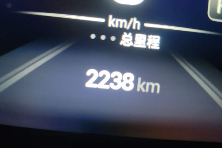 Used GAC Trumpchi M6 2023 PRO 270T DCT Luxury Edition Odometer Close Up