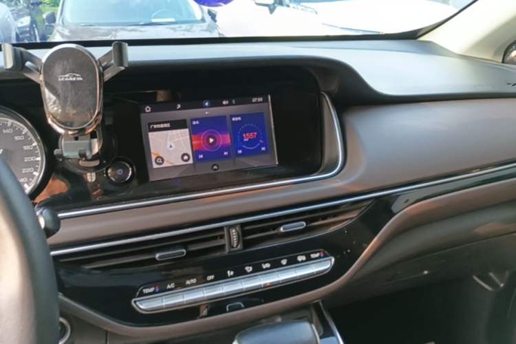 Used GAC Trumpchi M6 2019 270T DCT Luxury Edition (7-seater) China VI Audio And AC Panel
