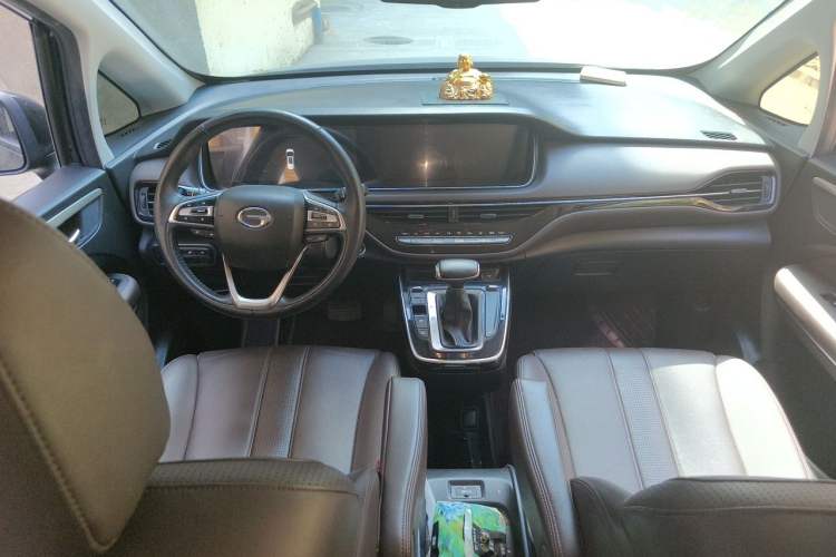 Used GAC Trumpchi M6 2019 270T Automatic Prestige Edition (6-seater) China V standard Center Console