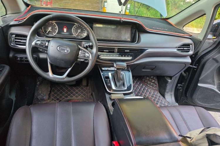 Used GAC Trumpchi M6 2019 270T DCT Luxury Edition (7-seater) China VI Center Console
