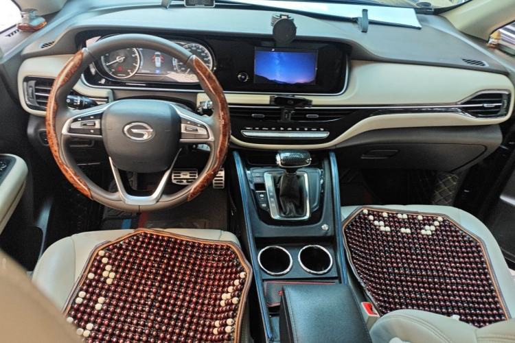 Used GAC Trumpchi M6 2019 270T Automatic Elite Edition (7-seater) China V Standard Center Console