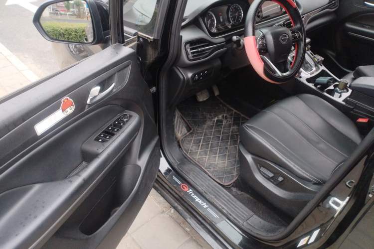 Used GAC Trumpchi M6 2019 270T DCT Luxury Edition (7-seater) China VI Driver Seat