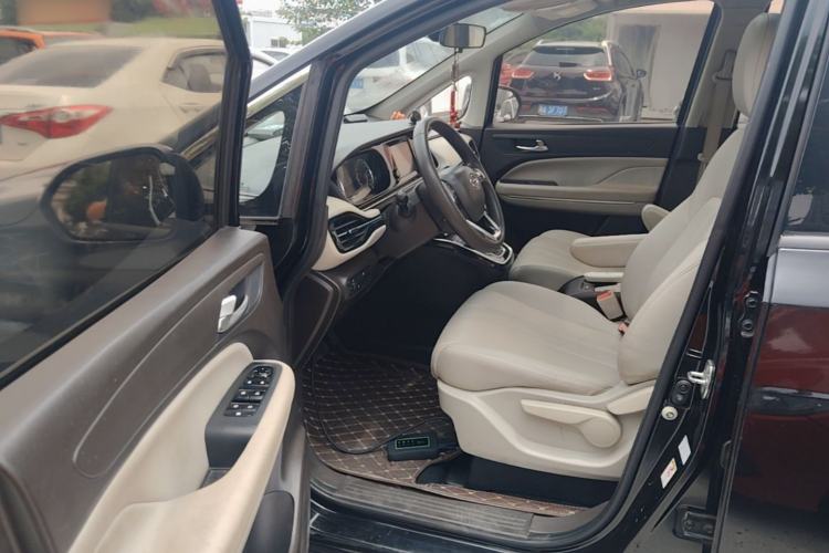 Used GAC Trumpchi M6 2019 270T Automatic Luxury Edition (7-seater) China V Standard Driver Seat