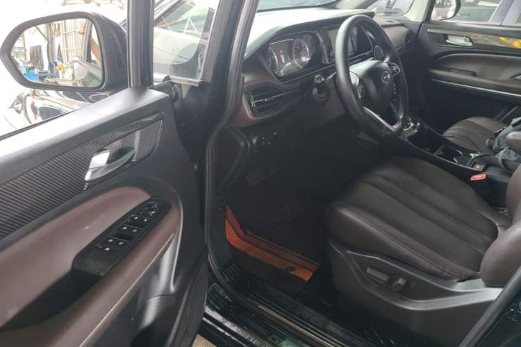 Used GAC Trumpchi M6 2019 270T Automatic Luxury Edition (7-seater) China V Standard Driver Seat