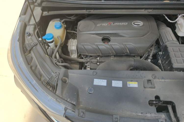 Used GAC Trumpchi M6 2019 270T Automatic Prestige Edition (6-seater) China V standard Engine Bay Right