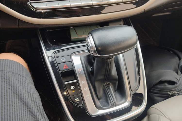 Used GAC Trumpchi M6 2019 270T Automatic Luxury Edition (7-seater) China V Standard Gear Lever