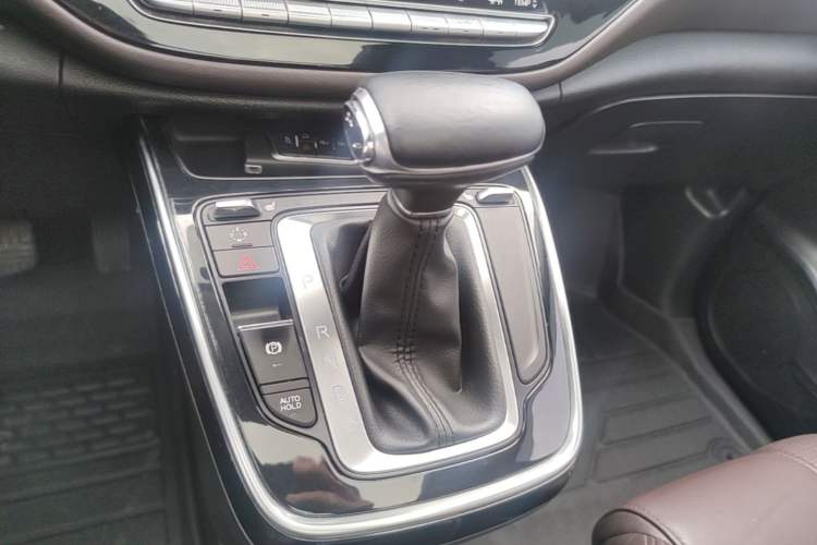 Used GAC Trumpchi M6 2019 270T Automatic Prestige Edition (7-seater) China V Standard Gear Lever
